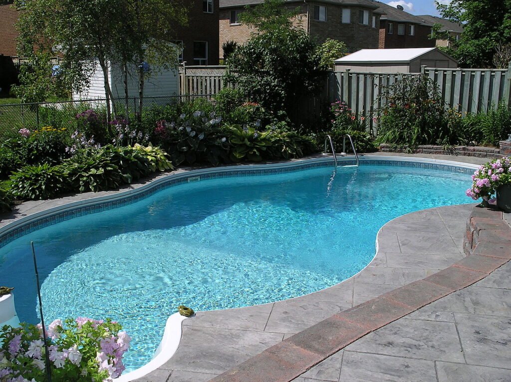 How To Compare Pool Service Companies In Brevard County