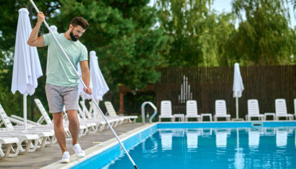 Benefits of Hiring a Local Pool Cleaning Company in Melbourne, FL